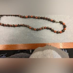 NWOT Beautiful Earth, warm wood and stone Necklace